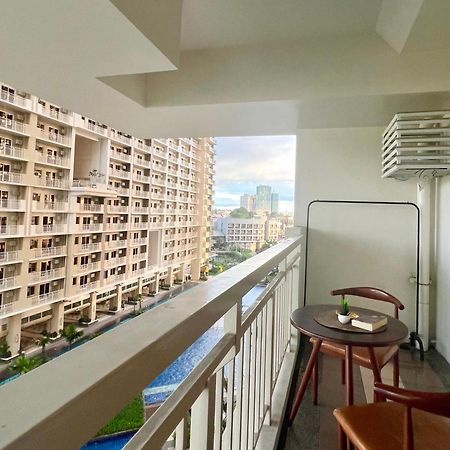 Brixton Place, Weston Tower Manila Dış mekan fotoğraf