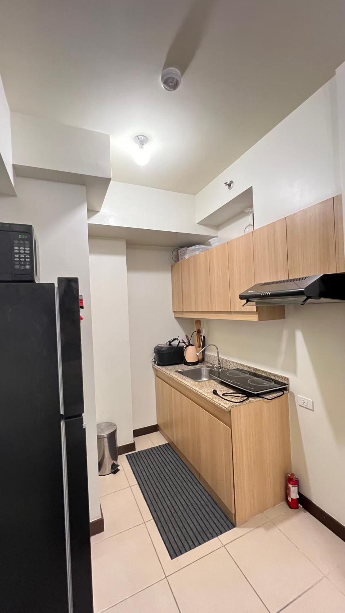 Brixton Place, Weston Tower Manila Dış mekan fotoğraf